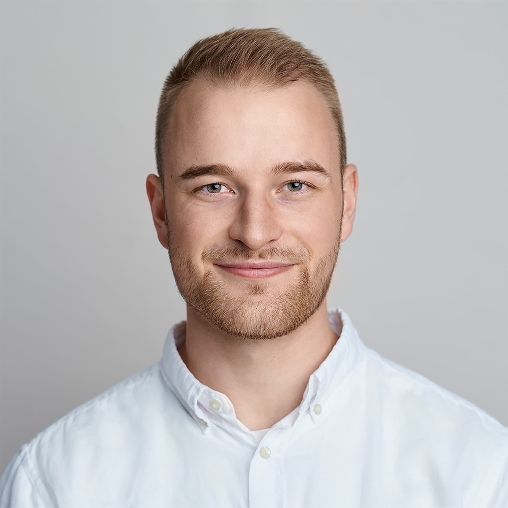 Jonas, Gründer von Konverty